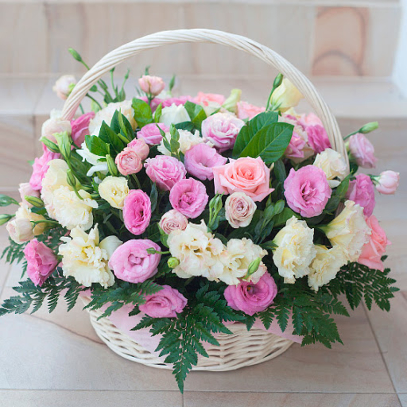 Cos cu flori 3 Culori Frumoase